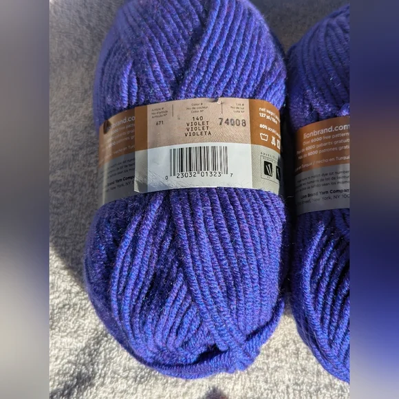 Lion Brand Woolspun Yarn in Orchid ,Purple Blue Blend, 4 New Vintage Skiens - Picture 8 of 10